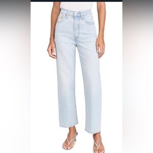 NWT Levi’s ribcage straight ankle 28/27 light blue